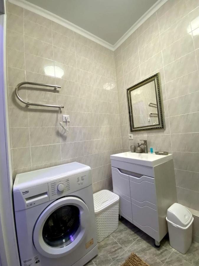 Medinahotelkz, # 63, Вид На Горы, 15 Мин Пешком До Арбата, Halal Alma-Ata Buitenkant foto