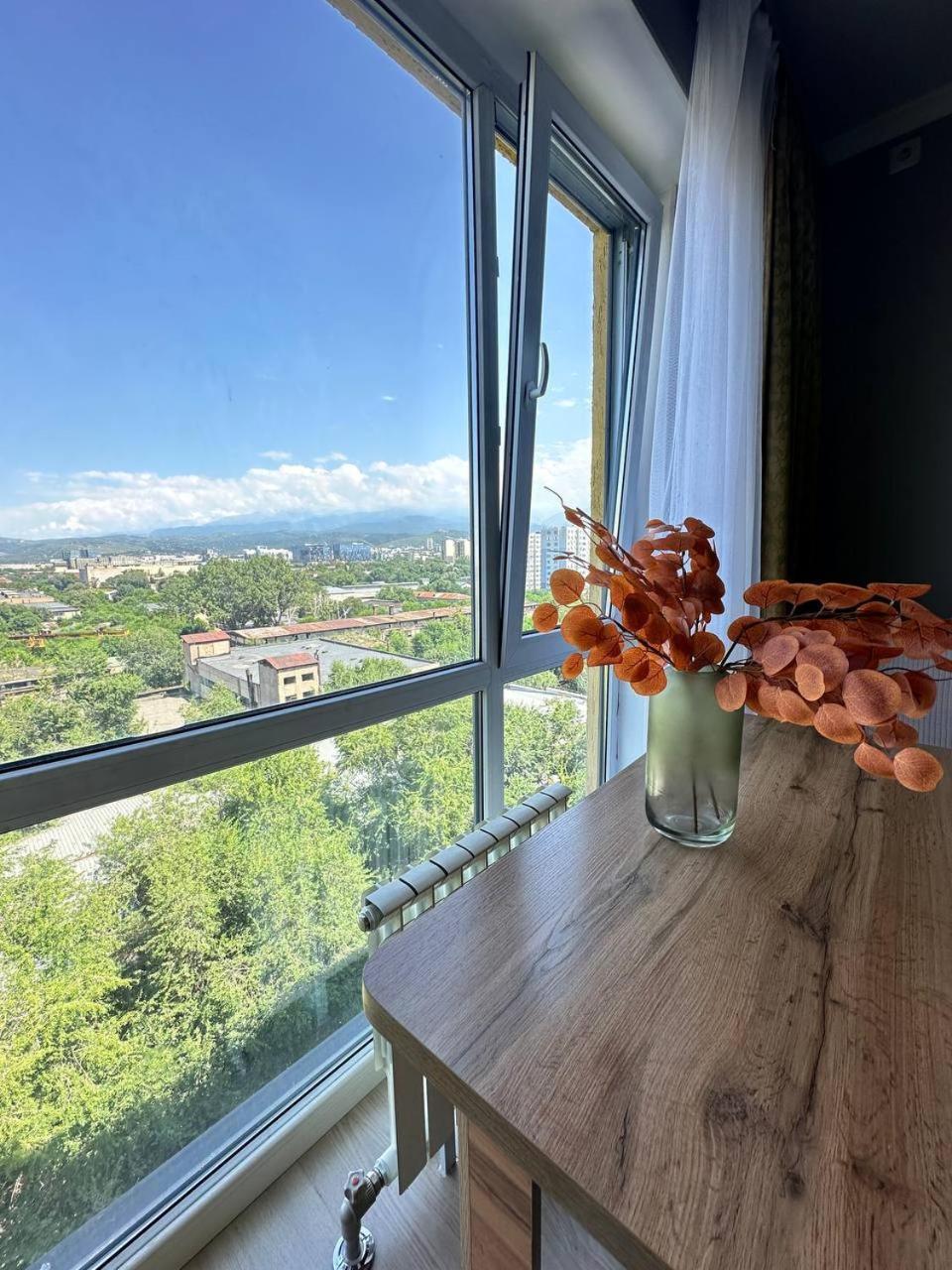 Medinahotelkz, # 63, Вид На Горы, 15 Мин Пешком До Арбата, Halal Alma-Ata Buitenkant foto