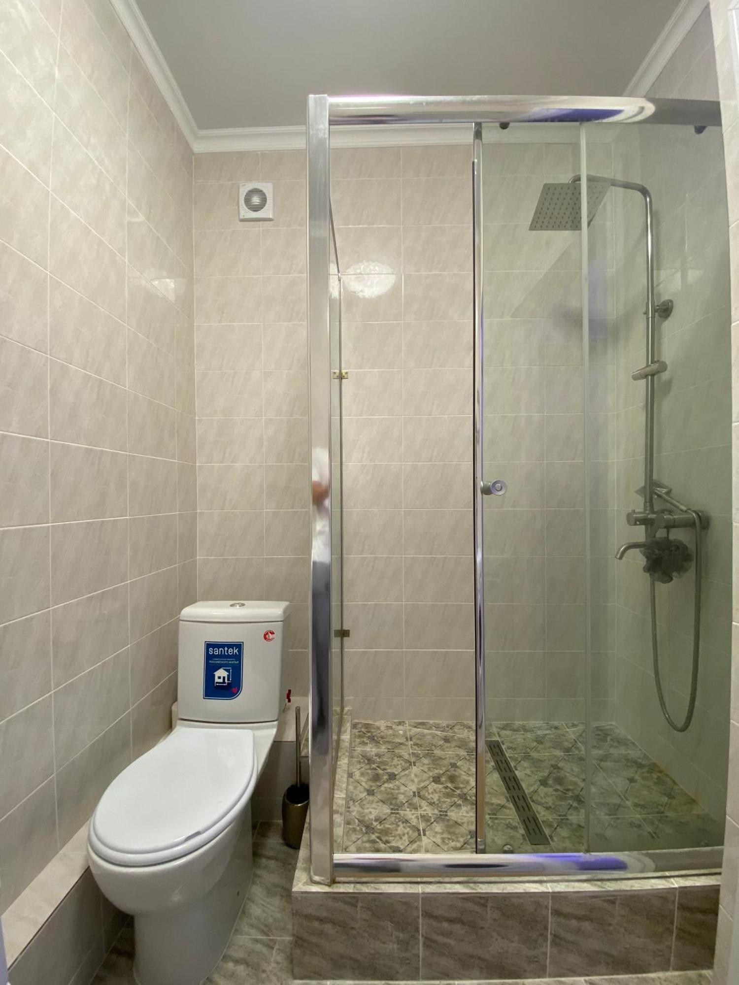 Medinahotelkz, # 63, Вид На Горы, 15 Мин Пешком До Арбата, Halal Alma-Ata Buitenkant foto
